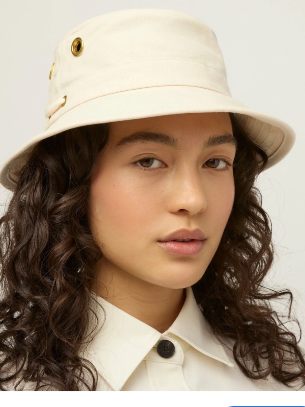 Tilley Iconic Cream Canvas Bucket Hat Size 7 , 22 inches
Made in Canada